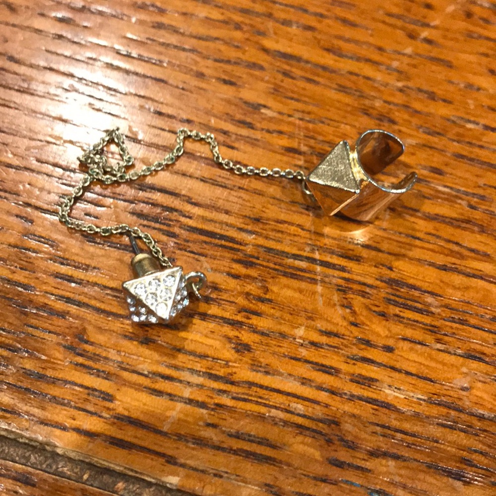 Chain/cuff earring